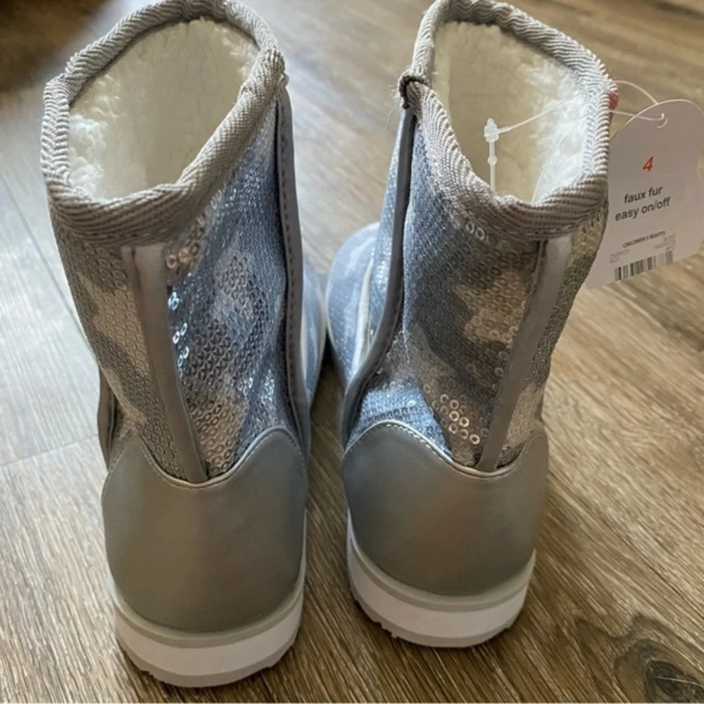 Wonder Nation Boots Big‎ Girls Size 4 Faux Fur Easy On/Off Silver New